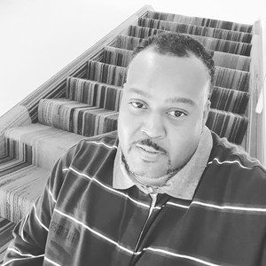 Meet your Posher, Lawrence